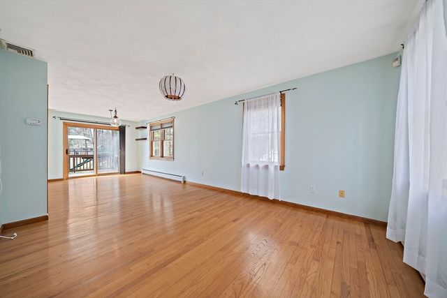 4 Gloria Dr, Mansfield, MA 02048