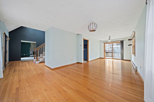 4 Gloria Dr, Mansfield, MA 02048