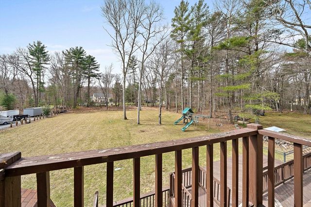 4 Gloria Dr, Mansfield, MA 02048