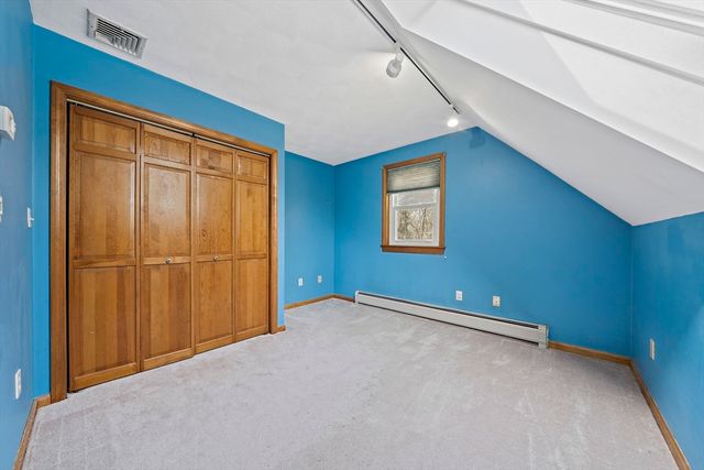 4 Gloria Dr, Mansfield, MA 02048