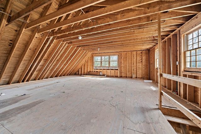 4 Gloria Dr, Mansfield, MA 02048