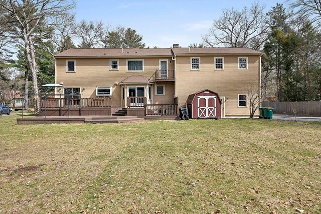 4 Gloria Dr, Mansfield, MA 02048