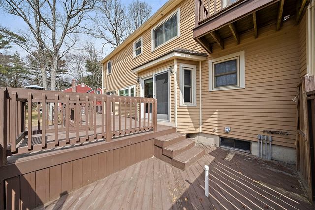 4 Gloria Dr, Mansfield, MA 02048