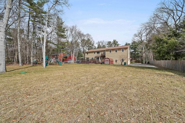 4 Gloria Dr, Mansfield, MA 02048