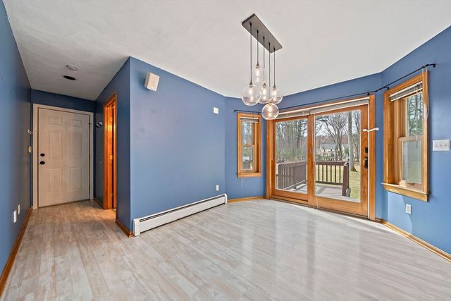 4 Gloria Dr, Mansfield, MA 02048