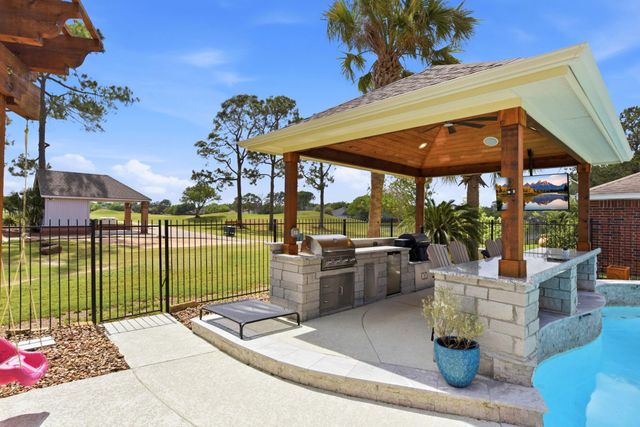 24115 Bay Hill Boulevard, Katy, TX 77494