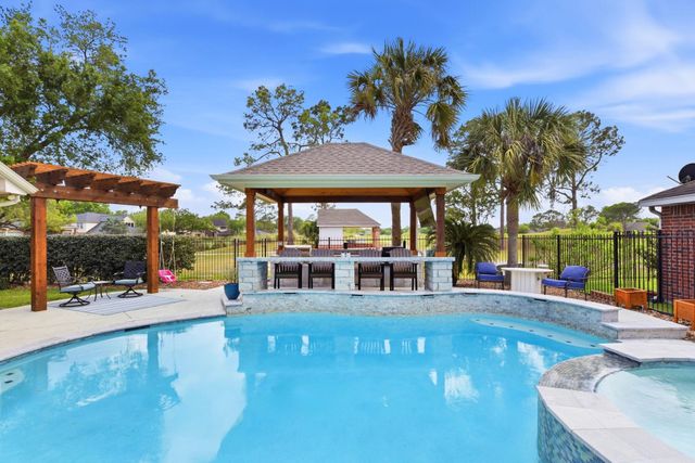 24115 Bay Hill Boulevard, Katy, TX 77494