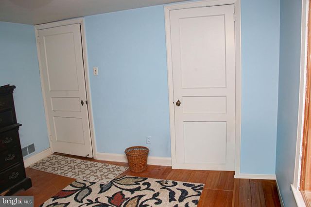 927 FAIRFAX DR, Morgantown, WV 26505