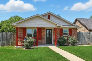 607 S 2nd Street, Sanger, TX 76266