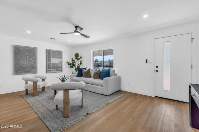 618 W 12TH Street, Tempe, AZ 85281