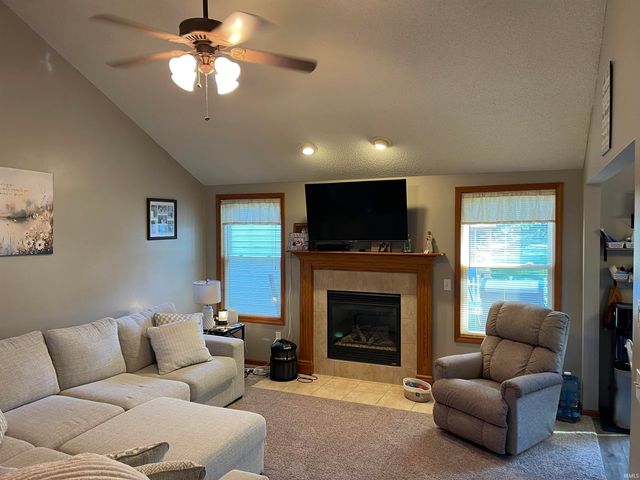 15803 Timberwillow Drive, Huntertown, IN 46748