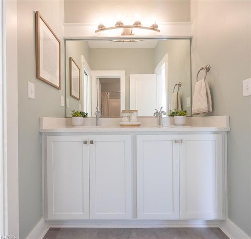 203 Hodges Rd, Chesapeake, VA 23322