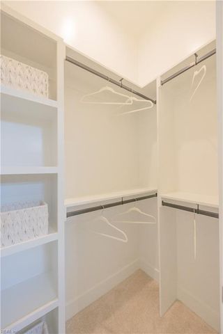 203 Hodges Rd, Chesapeake, VA 23322