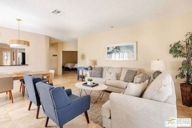 626 Vista Lago Circle, Palm Desert, CA 92211