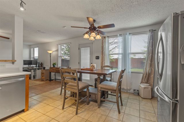 633 Almandora Drive, Arlington, TX 76002