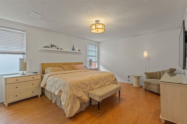 633 Almandora Drive, Arlington, TX 76002