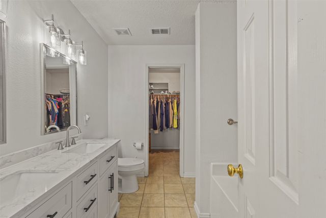 633 Almandora Drive, Arlington, TX 76002