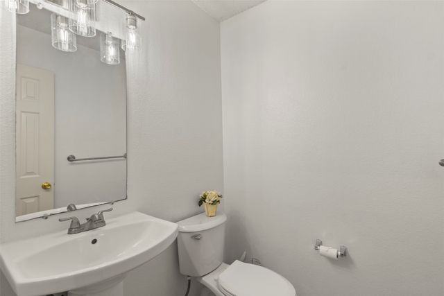 633 Almandora Drive, Arlington, TX 76002