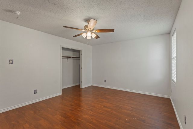 633 Almandora Drive, Arlington, TX 76002