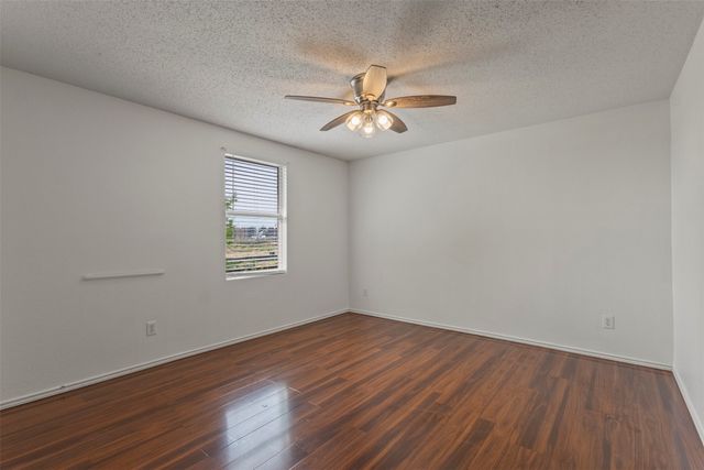 633 Almandora Drive, Arlington, TX 76002