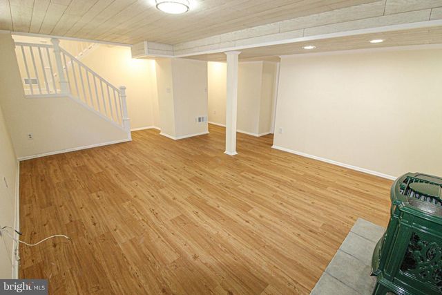 24201 BUSH HILL RD, Gaithersburg, MD 20882