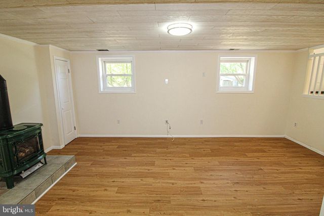 24201 BUSH HILL RD, Gaithersburg, MD 20882
