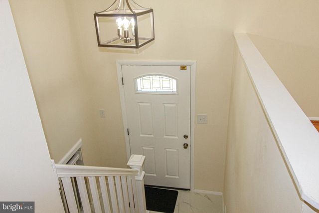 24201 BUSH HILL RD, Gaithersburg, MD 20882