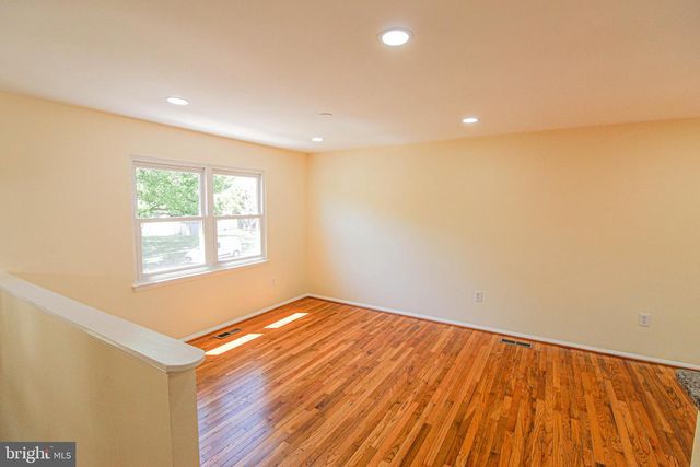 24201 BUSH HILL RD, Gaithersburg, MD 20882