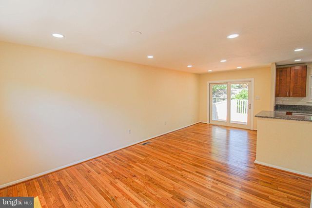 24201 BUSH HILL RD, Gaithersburg, MD 20882
