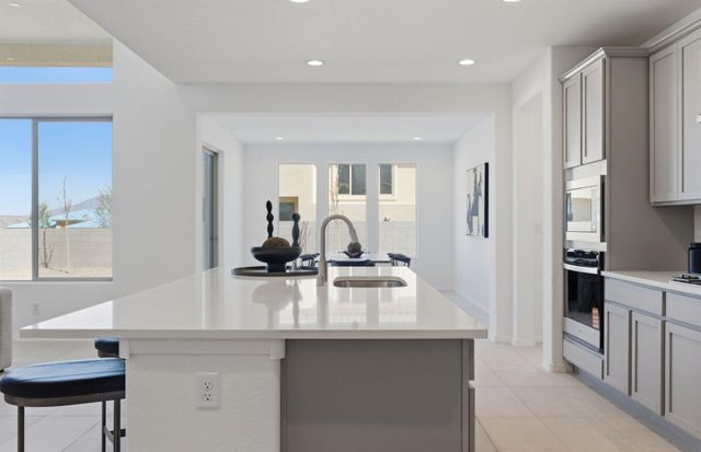 8344 Steinbeck Way NW, Albuquerque, NM 87120