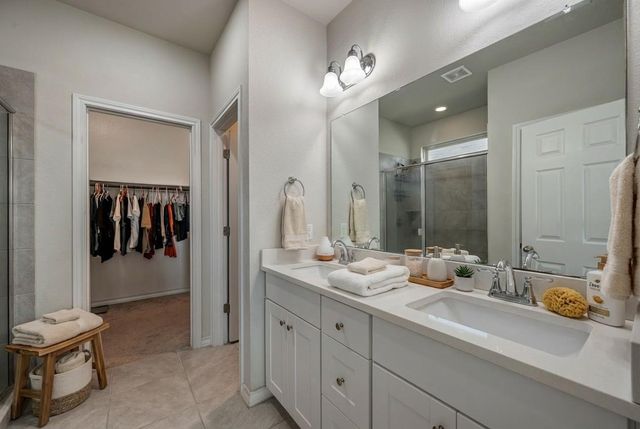 205 Magna LN, Liberty Hill, TX 78642