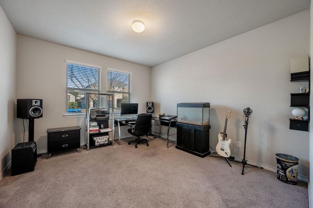 205 Magna LN, Liberty Hill, TX 78642