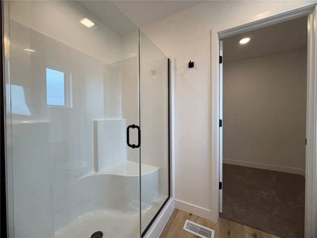 1306 E Gable Way, Tiffin, IA 52340
