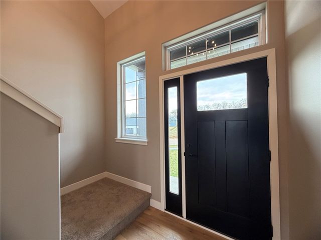 1306 E Gable Way, Tiffin, IA 52340