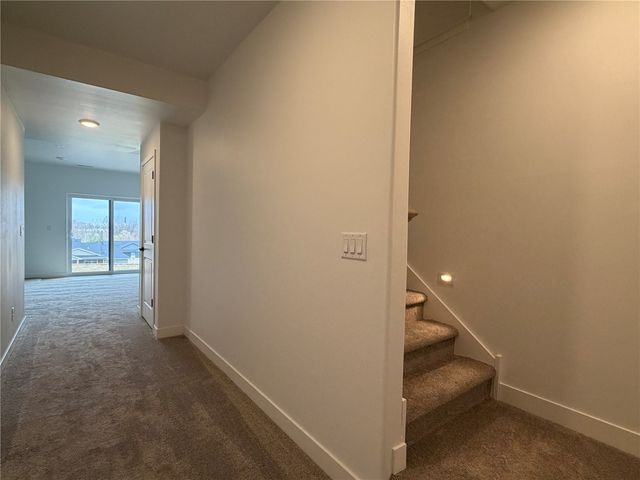 1306 E Gable Way, Tiffin, IA 52340