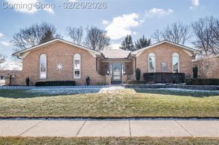 14256 Four Lakes Drive, Sterling Heights, MI 48313