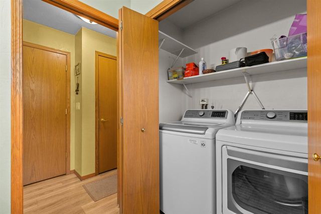 N9557 CLOVER RIDGE TRAIL, Appleton, WI 54915