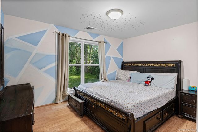64 Arpage Drive E, Shirley, NY 11967