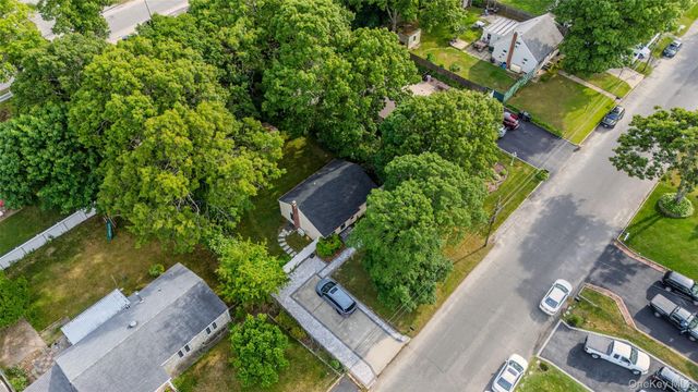 64 Arpage Drive E, Shirley, NY 11967