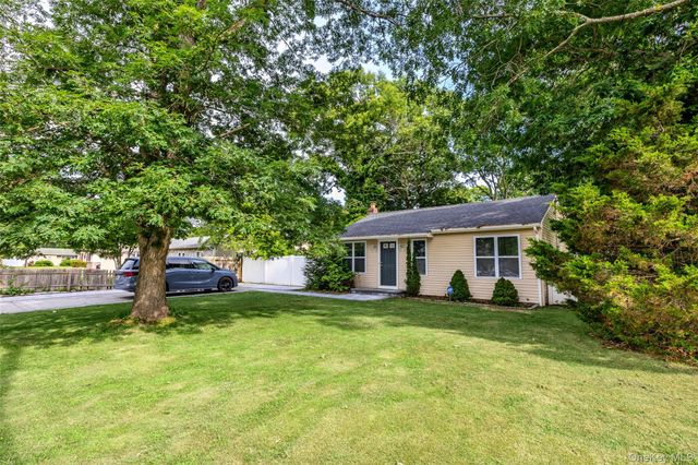 64 Arpage Drive E, Shirley, NY 11967
