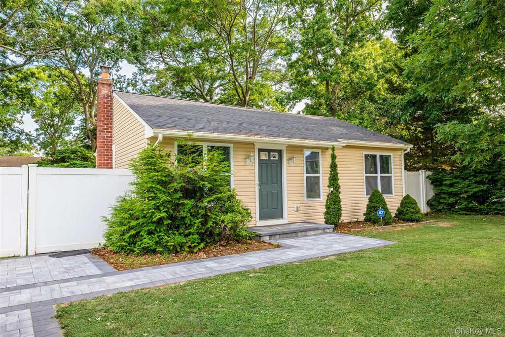 64 Arpage Drive E, Shirley, NY 11967