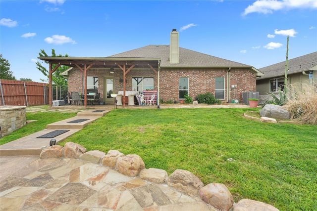 118 Dustin Drive, Fate, TX 75189