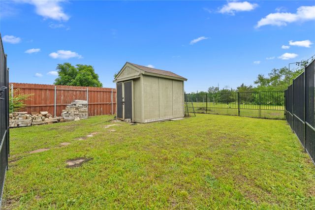 118 Dustin Drive, Fate, TX 75189