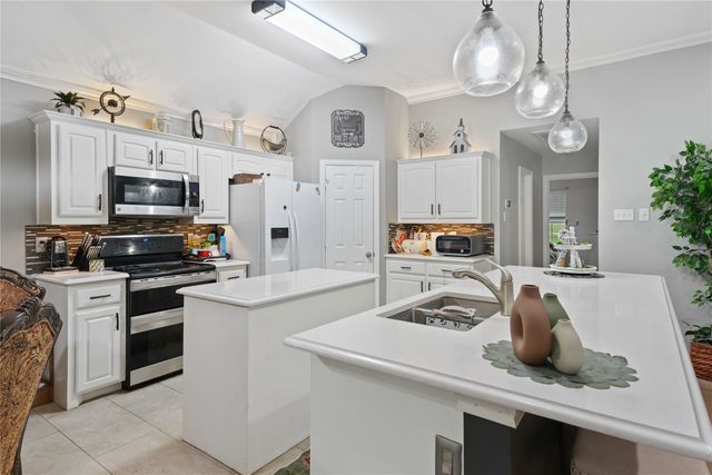 118 Dustin Drive, Fate, TX 75189