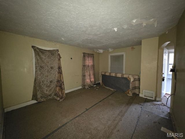 2701 Viewland Street, Alton, IL 62002