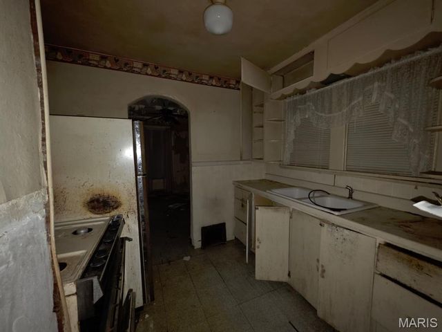 2701 Viewland Street, Alton, IL 62002