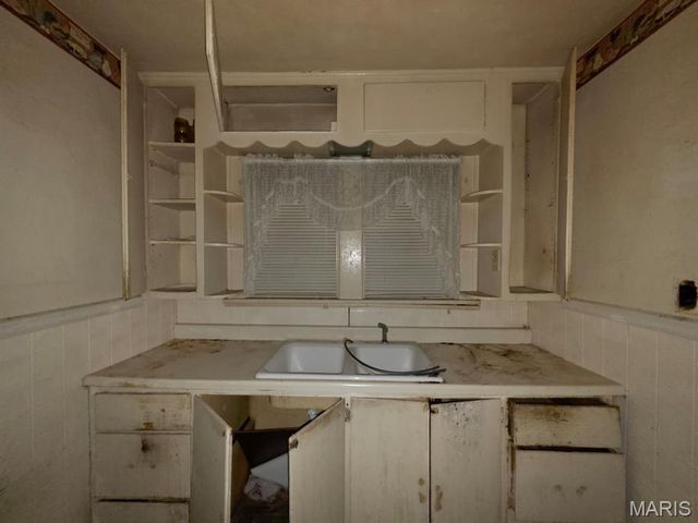 2701 Viewland Street, Alton, IL 62002