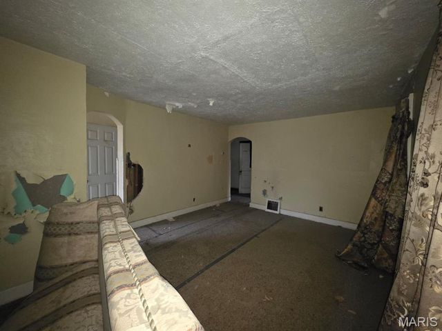 2701 Viewland Street, Alton, IL 62002