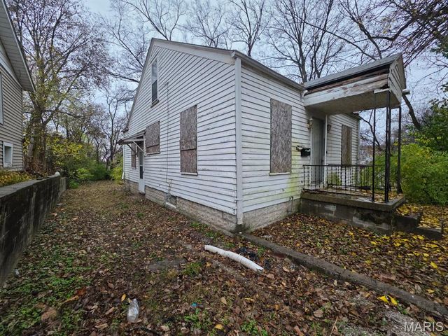 2701 Viewland Street, Alton, IL 62002