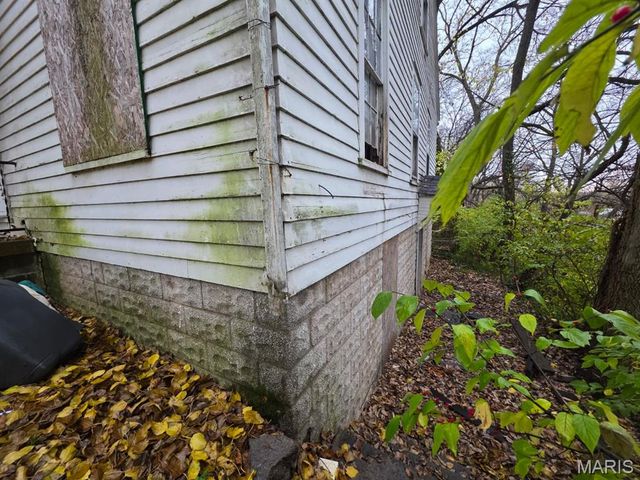 2701 Viewland Street, Alton, IL 62002